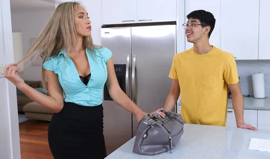 Experienced mom Brianna Banderas let her stepson taste her hairy pussy