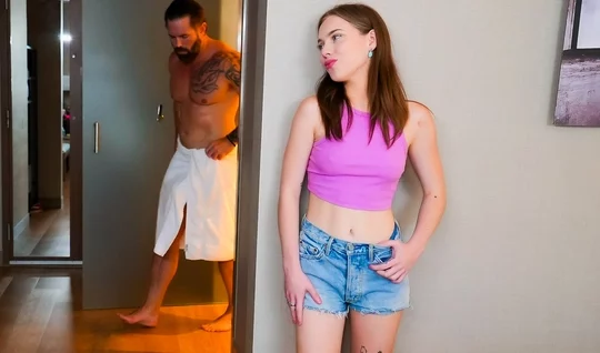 Young beauty Venus Vixen tried the dick of an experienced guy