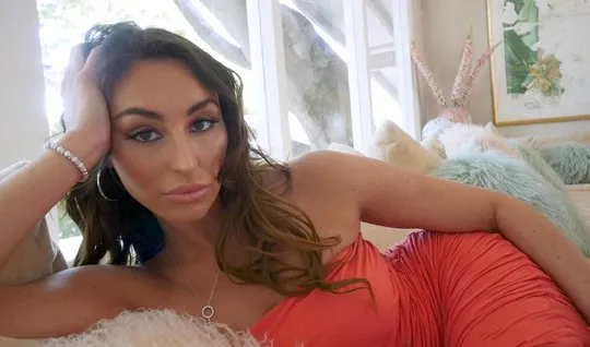 The nurse in the first person makes a Blowjob and jumps on a cock for fun