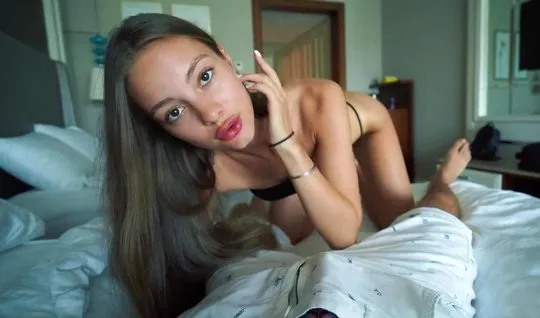 Brunette in black lingerie and her friend make homemade POV porn