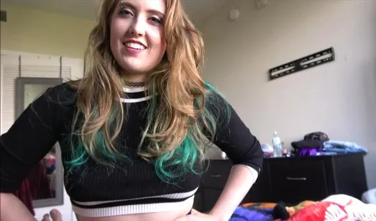 Girlfriend with a big ass doesn	 give up the chance to fuck a guy in POV