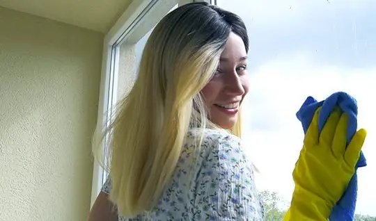 Russian chick during homemade porn got pleasure and cumshot