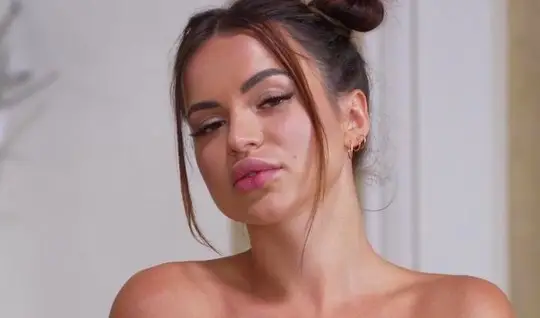 Boxers seduced Russian model for hard double penetration