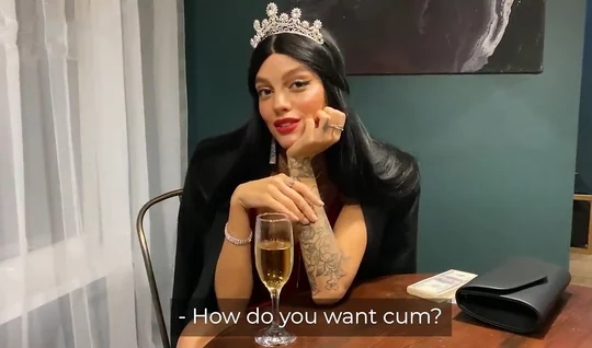 Drunk beauty herself climbed onto a strong dick of a new friend